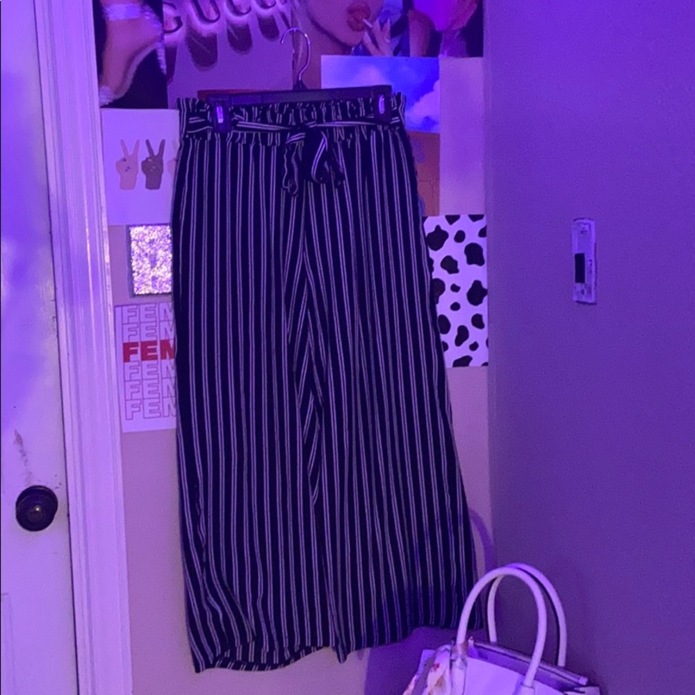 Cute loose pants!